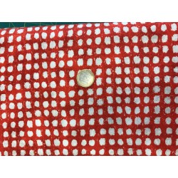 Tissus Moda collection Meraki fond rouge vermillon partiné motifs points blancs